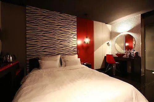 סיאול Shinchon Y Hotel