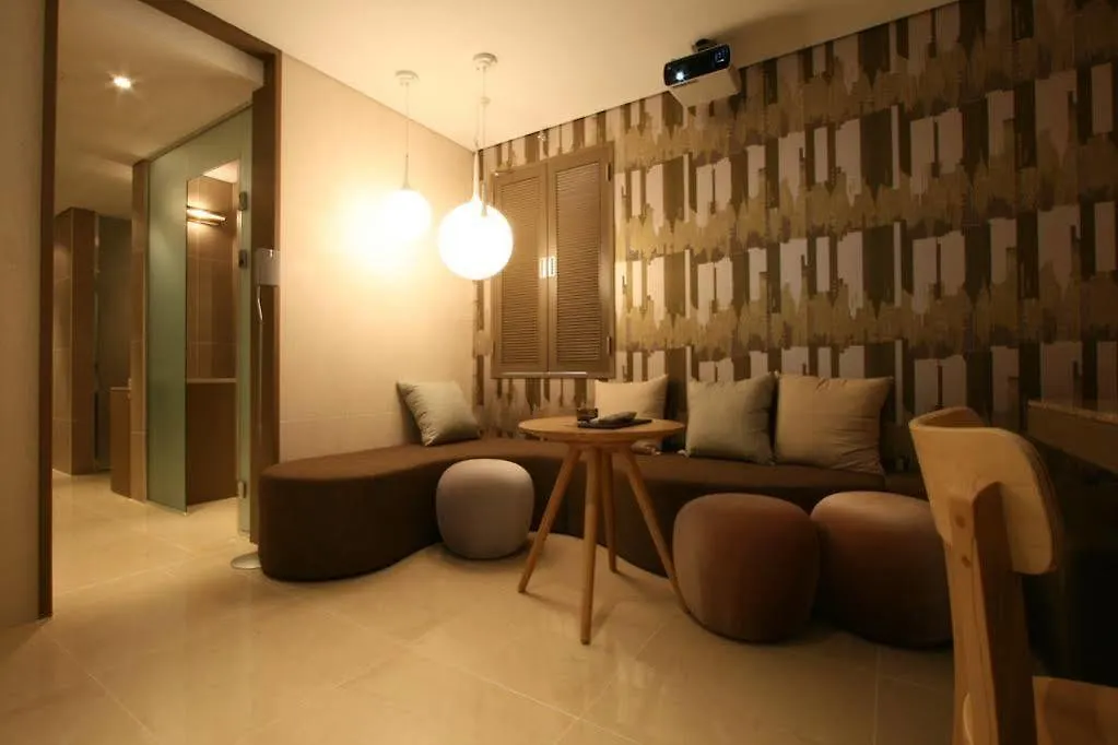 סיאול Shinchon Y Hotel